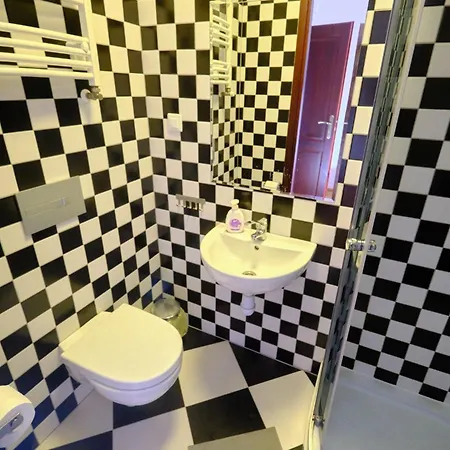 Δωμάτια σε οικογενειακή κατοικία U Bulisa *